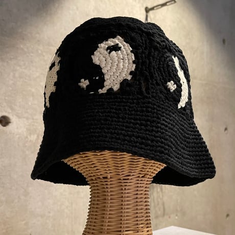 2504HW0085(S) / Yin Yang knit bucket hat（Black）