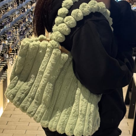 2511BG044(S) / Fur Tote bag (Green)
