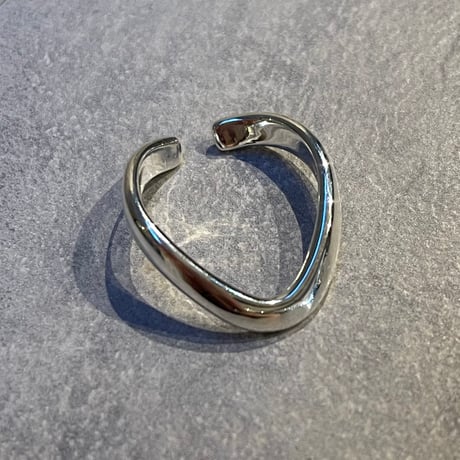 2509EC029 / Oval Twist line Earcuff（Silver）