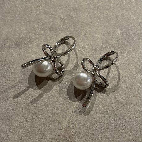 2405PR0723 / Ribbon pearl hoop Pierce （Silver）
