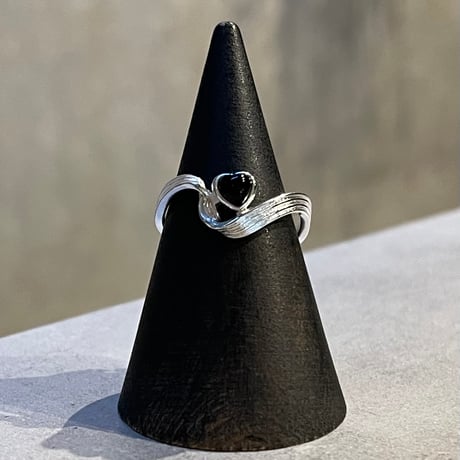 2503RG0583 / Mini Black Heart design ring（Silver）