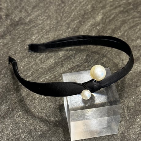 2409HA0078 / Double Pearl ribbon headband（Black）