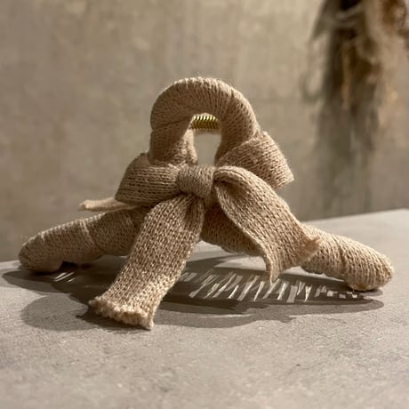 2412HA0055 / Knit ribbon Hair Clip （Beige)