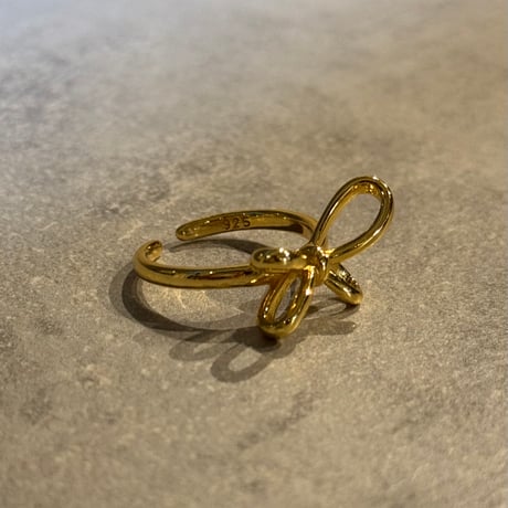 2404RG0445 / Asymmetry ribbon motif ring（Gold）