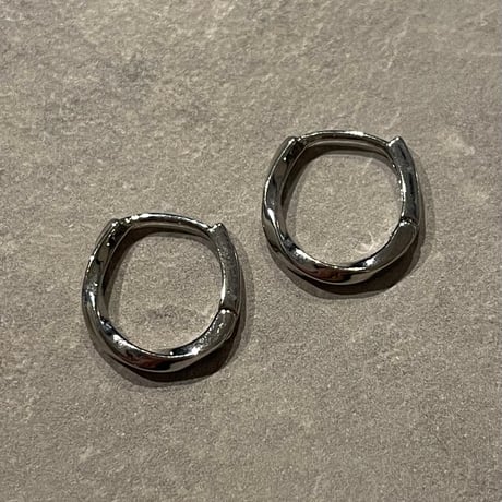 2510PR0806 / Twist thin hoop Pierce（Silver）