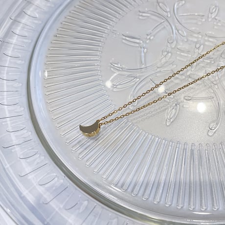 Crescent Moon motif necklace （Gold）/ 2208_NC0156