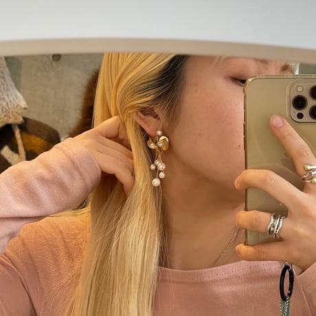 2501PR0742 / Metal flower pearl wire pierce（Gold）