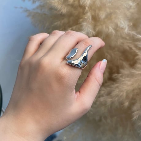 2506RG0653 / Irregular asymmetry design ring（Silver）