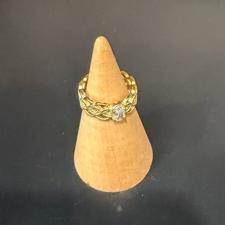 2604RG0767 / Stone lace design ring（Gold）