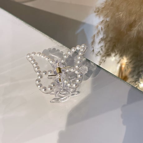 2309HA0029 / Pearl butterfly hair clip（Clear）
