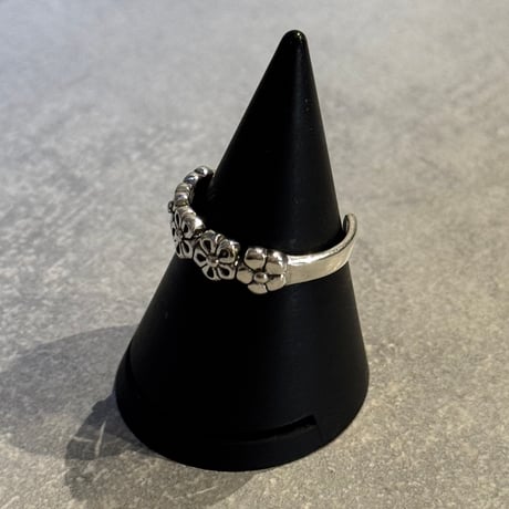 2508RG0672 / Mini Flower ring（Silver）