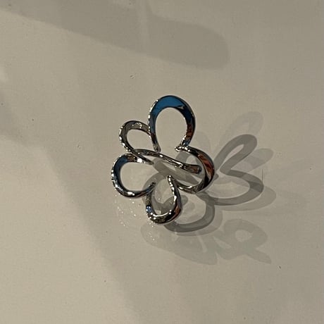 23AWEC001 /  Flower twist Ear Cuff（Silver）