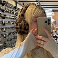 2501GS036(S) / Volume fur ear muffler（Leopard)