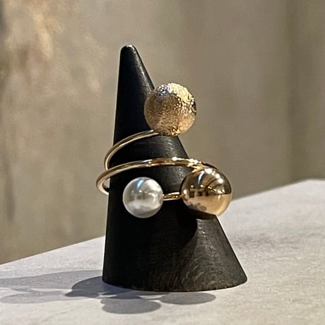 2501RG0564 / Pearl opening metal ball ring（Gold）