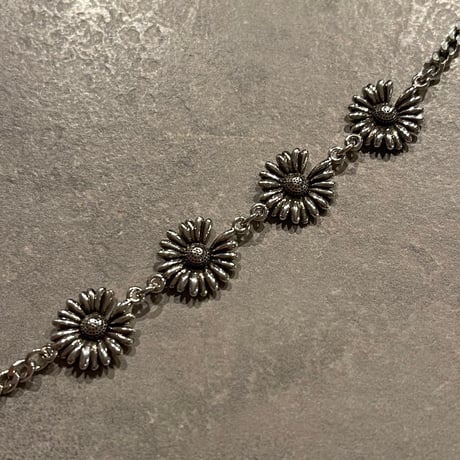 2501BR0067 / Metal Vintage Sunflower Bracelet（Silver）