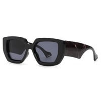 【 Select 】 Retro Oversized Square Sunglasses (Black)