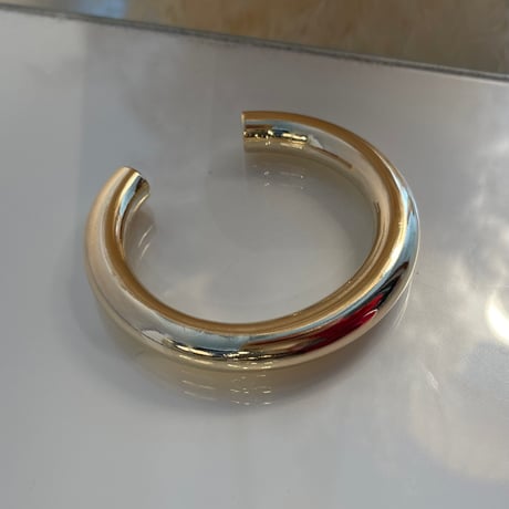 2404BR0046 / Thick simple Bangle（Gold）
