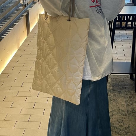 23AWBG007(S)/ Quilting tote Bag （Ivory）