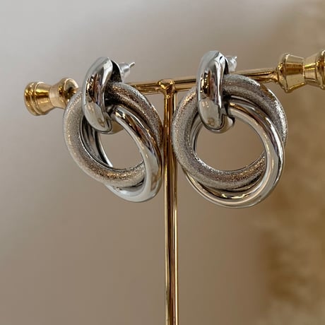 2401PR0644 / Double circle twist Pierce（Silver）