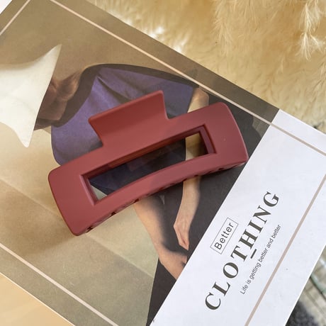 2305HA0026 / Square color Hair clip（Wine red）