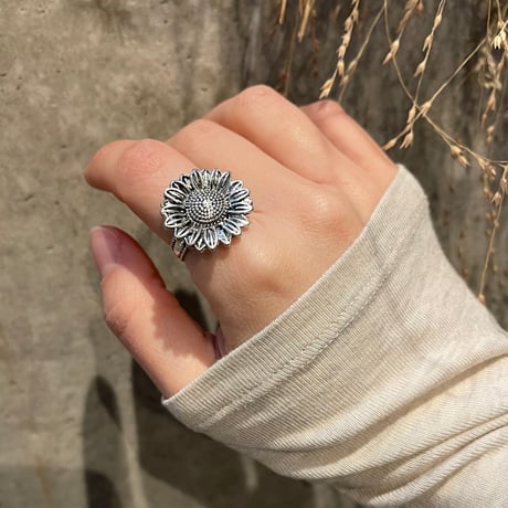 2601RG0722 / Vintage Large Flower ring（Silver）