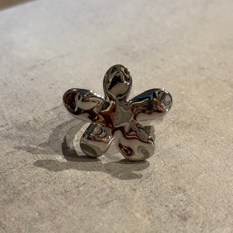 2411RG0546 / Big flower design ring（Silver）