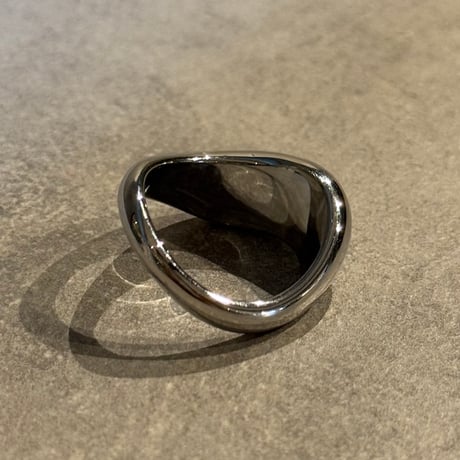 2412RG0551 / volume  curve ring（Silver）
