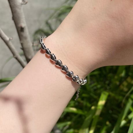 2406BR0051 / Heart motif Bracelet（Silver）