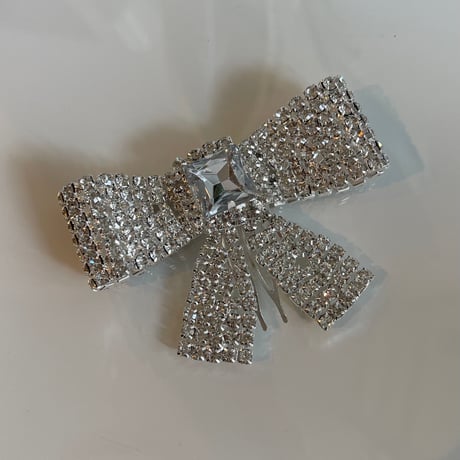 2401HA0042 / Ribbon motif stone comb hair pin（Silver）