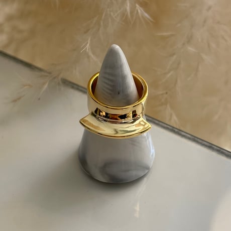 2403RG0414 / Fan shape design ring（Gold）