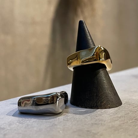 2501RG0575 / Square design ring（Gold）