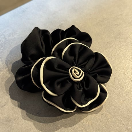 2505HA0068 / Flower Hair rubber（Black）