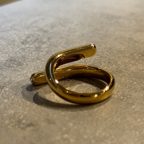 2501RG0568 / Cross line design ring（Gold）