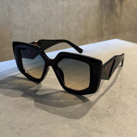 SE25SG_CA022（S）/ Square Cat's eye Sunglasses (Black.Demi/Green gradation）