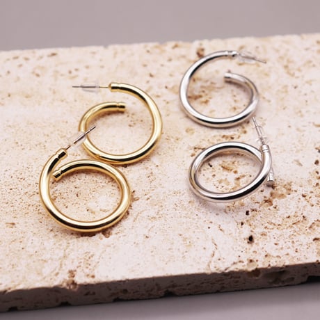 Metal Twist Hoop Design Pierce（Gold） / 2109_PR0249