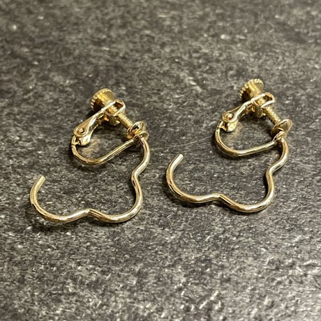 2302_ER0138／Cloud Motif Hoop Clip Earings（Gold）