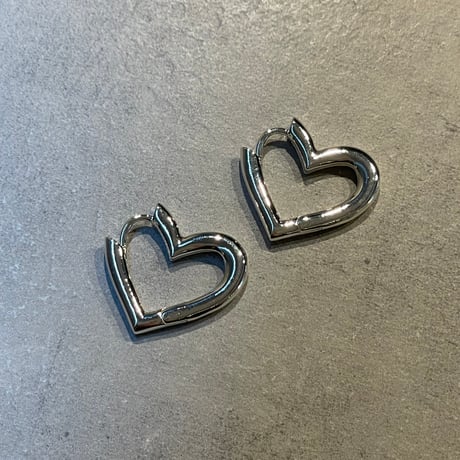 2405PR0718 / Metal heart hoop pierce（Silver）