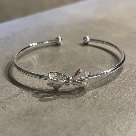 2501BR0065 / Mini Ribbon motif Bangle（Silver）