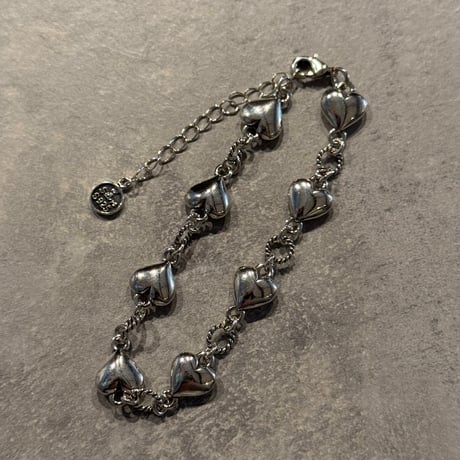 2504BR0077/  Heart round  design bracelet （silver)