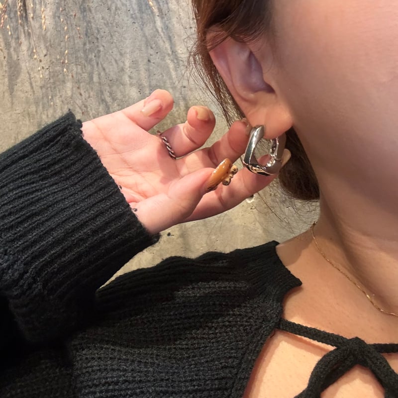 アクセサリー A&G Hoop Scrool Pierce 2508PR0799/ square hoop pierce（Silver） | Calin