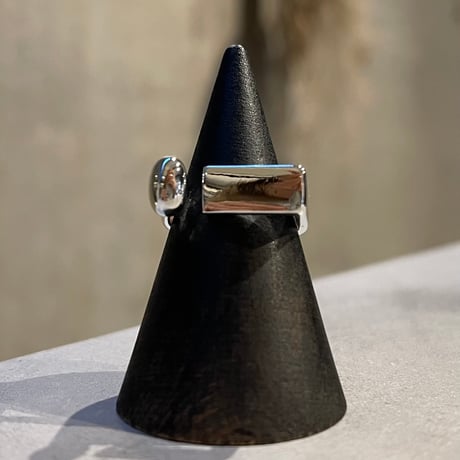 2503RG0594 / Flat asymmetry design ring（Silver）