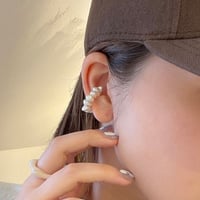 2505EC024 / Circle Pearl Earcuff（Pearl）