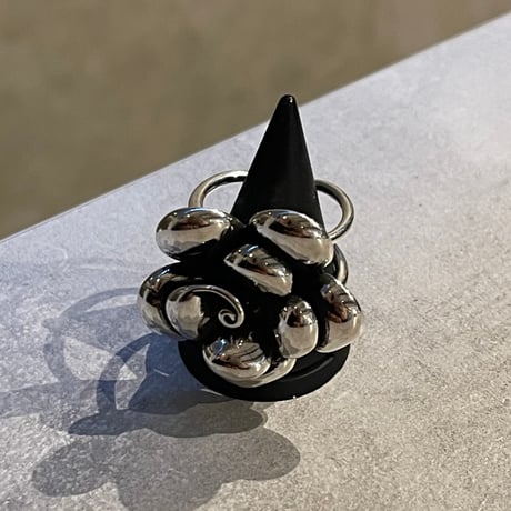 2602RG0741 / Large flower motif Ring（Silver）