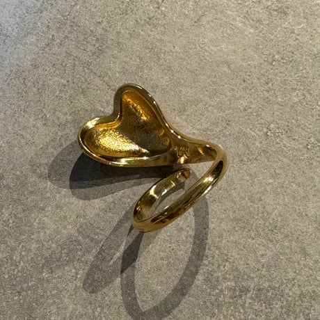 2408RG0505 / Wave Heart Design ring（Gold）