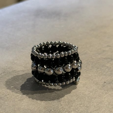2408RG0503 / Ball Beads square ring（Silver/Black）