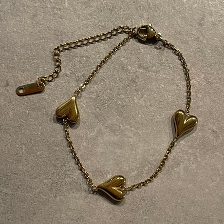 2503BR0073 /  Heart motif Bracelet（Gold）