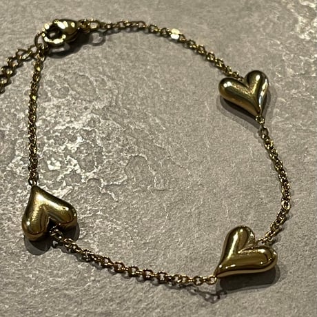 2503BR0073 /  Heart motif Bracelet（Gold）