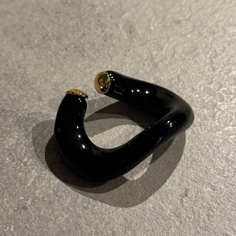 2504EC019 /  color wave Ear Cuff（Black）