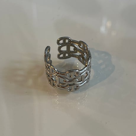 2312RG0373 / Mantel connect design ring（Silver）