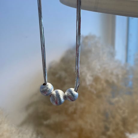 2404NC0242 / Metal ball layer snake chain necklace（Silver）